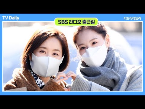 윤유선(<strong>Yoon</strong> <strong>Yu</strong> Seon)-김재경(Kim Jae Kyung), 진짜 모녀 같은 케미 뽐내는 출근길