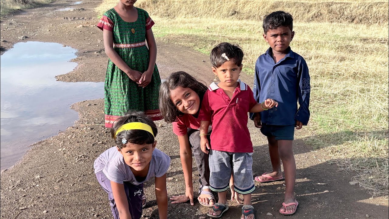 आज अनुच्या आणी बापूच्या पळायच्या शर्यतीत कोण जिंकलं बघा लय मज्जा येती यांची शर्यत 😂#gavthipunam