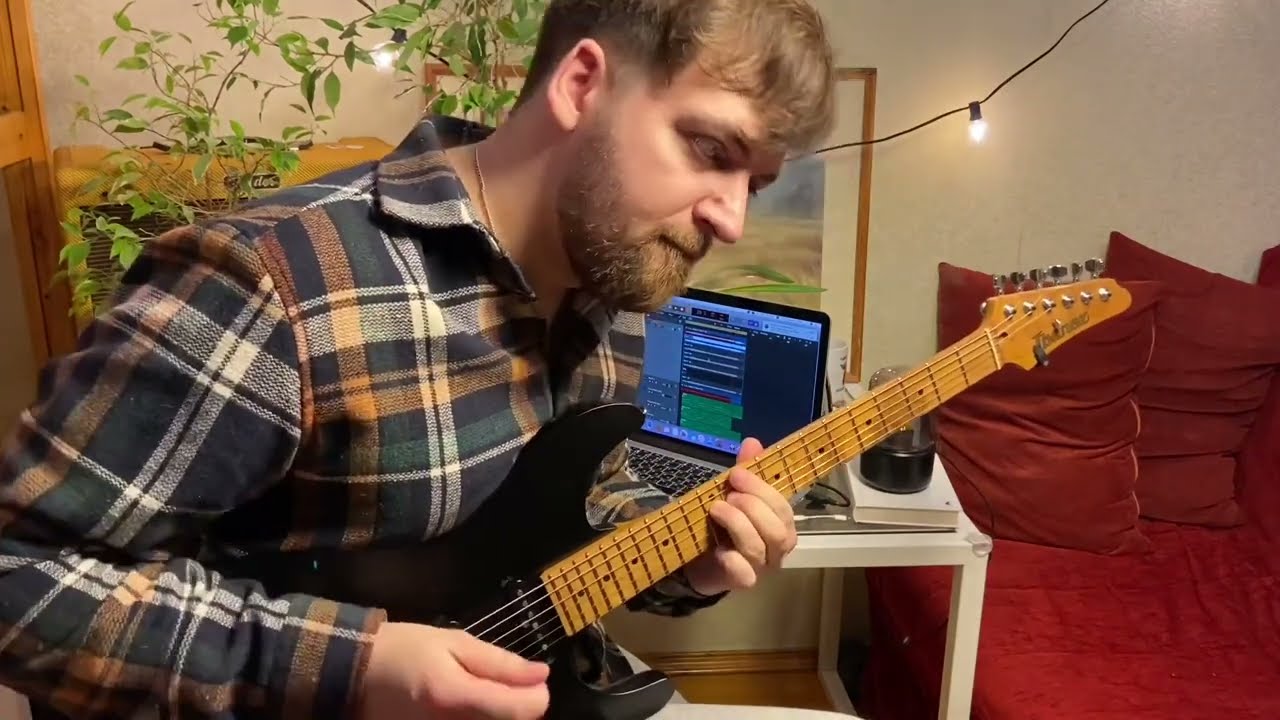 Кавер соло на Disturbed — Stricken от соло-гитариста группы Bright tone