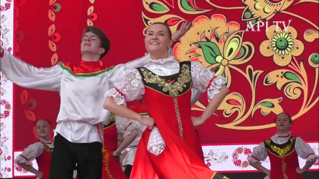 Костюм танец калинка. Хореографическая студия калинка. Калинка бутурлиновка ансамбль народный хореографический. Народный детский калинка ансамбль. Калинка танцы москва.