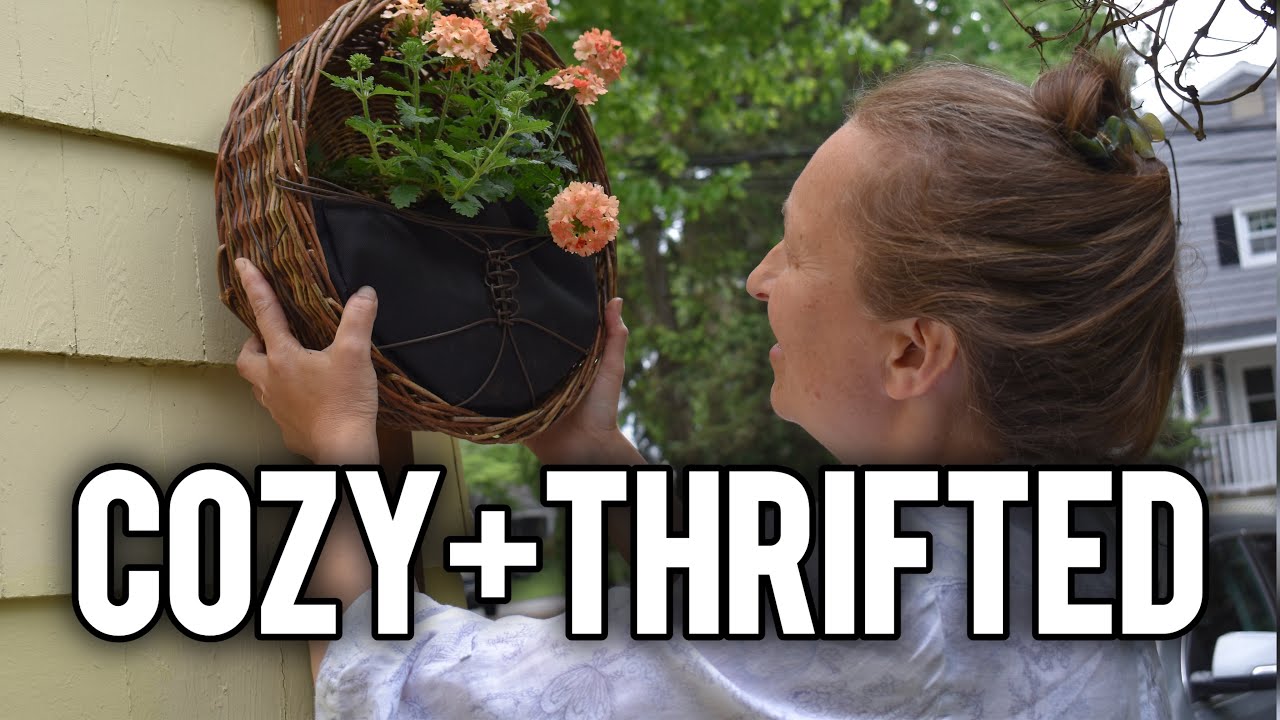 Creating COZY Garden Corners from Thrift and Handmade Objects (love it!)