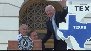 AR and TX Governors visit Texarkana