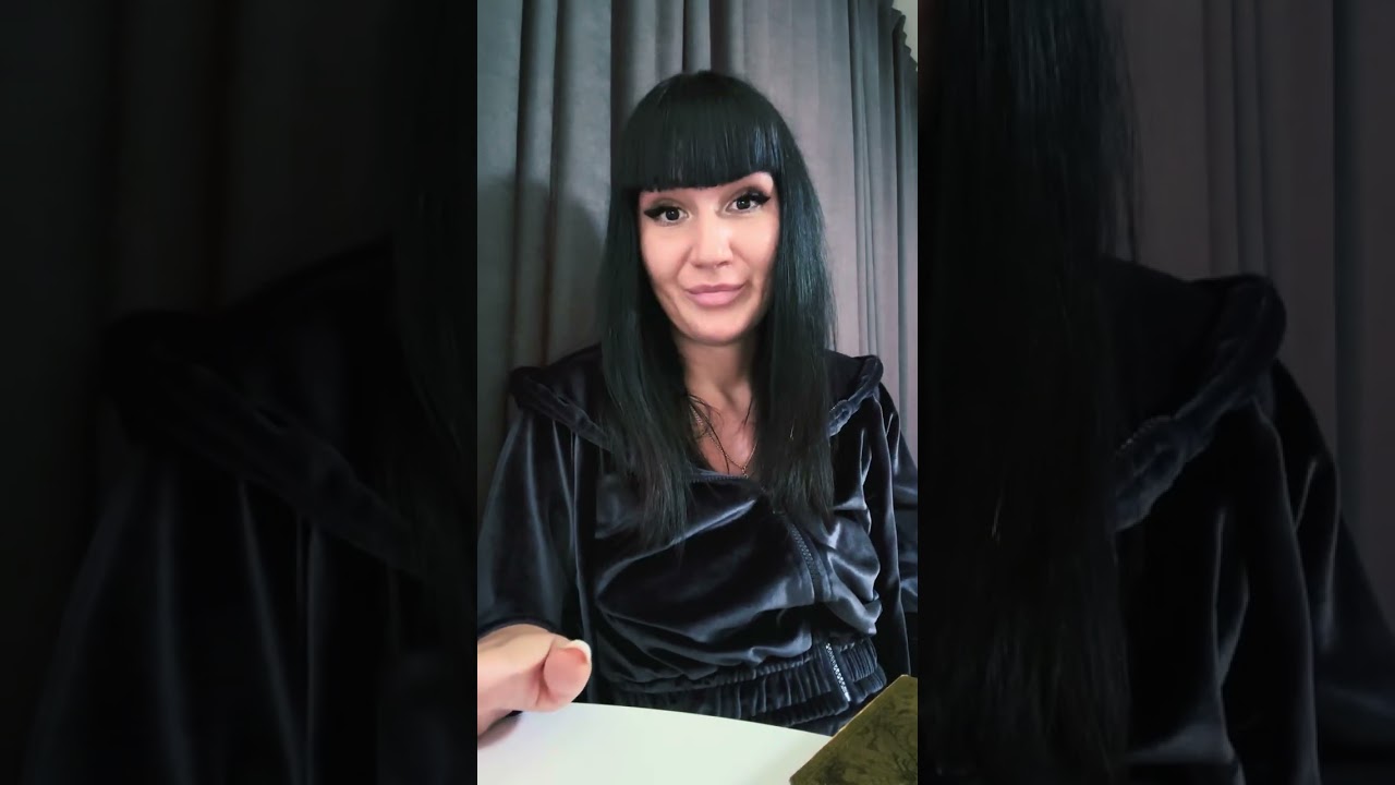 В ВАС ВЛЮБИЛСЯ ОЧЕНЬ ИЗВЕСТНЫЙ ЧЕЛОВЕК. ОН УЖЕ ГОД СЛЕДИТ ЗА ВАМИ КАК СУМАСШЕДШИЙ…