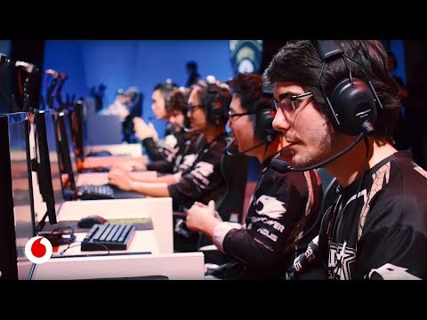 Becas para pagarte la universidad en EEUU jugando a eSports