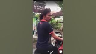 PANDANGAN MATAMU CUK😂😂