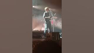 Tamino playing Habibi live in London on October 17, 2025