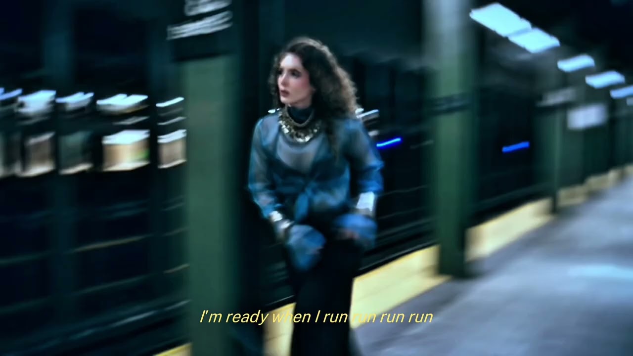 RUN OFFICIAL VISUALIZER- Rubina