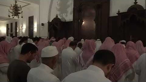 مرئي  تلاوة باكية للشيخ خالد الجليل من سورة يونس 1436 HD