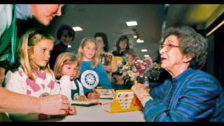 Beverly Cleary popular children's book author who wrote 'Henry Huggins'