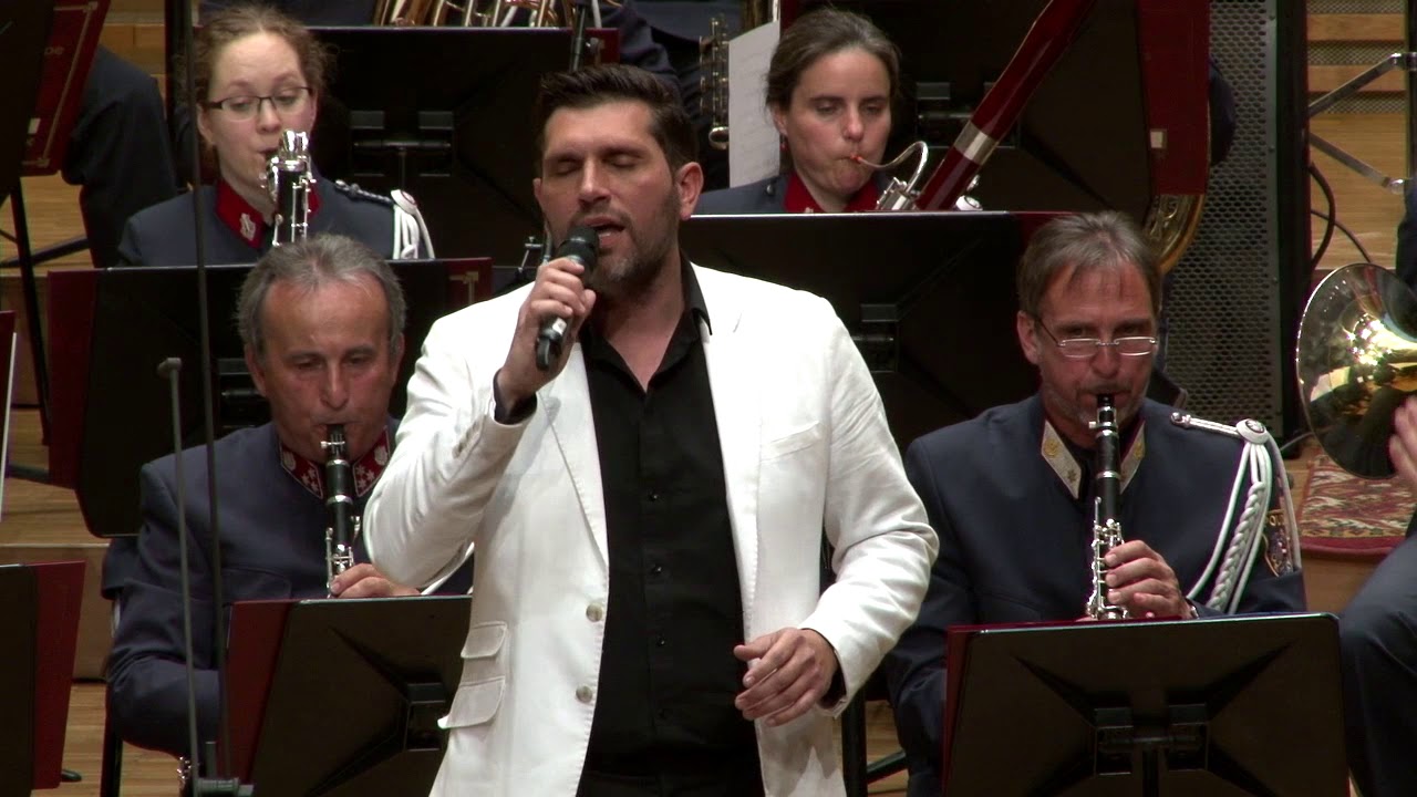Shakin' Stevens Medley - Grafenegg 05.05.2017