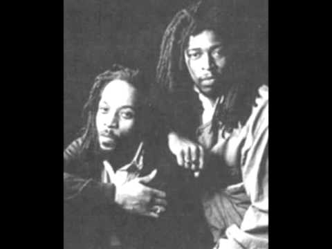 The Natural Ites & The Realistics - Sunshiny Days - YouTube