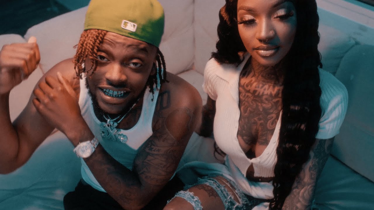 在 YouTube 上观看 3xBravo - I Luv Dat (Official Music Video) 在 YouTube 上观看 3xBravo - I Luv Dat (Official Music Video)