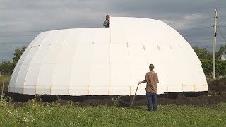 На Прикарпатті будують незвичний дім-купол