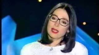 Nana Mouskouri - L´enfant au tambour chords