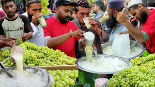 Amazing Grape Juice Making | Original Grape Milkshake in Karachi | Street Food Grape Sharbat