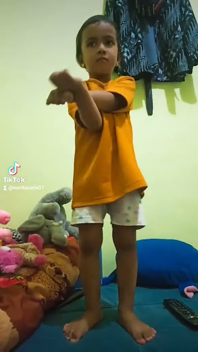 ikutan goyang viral