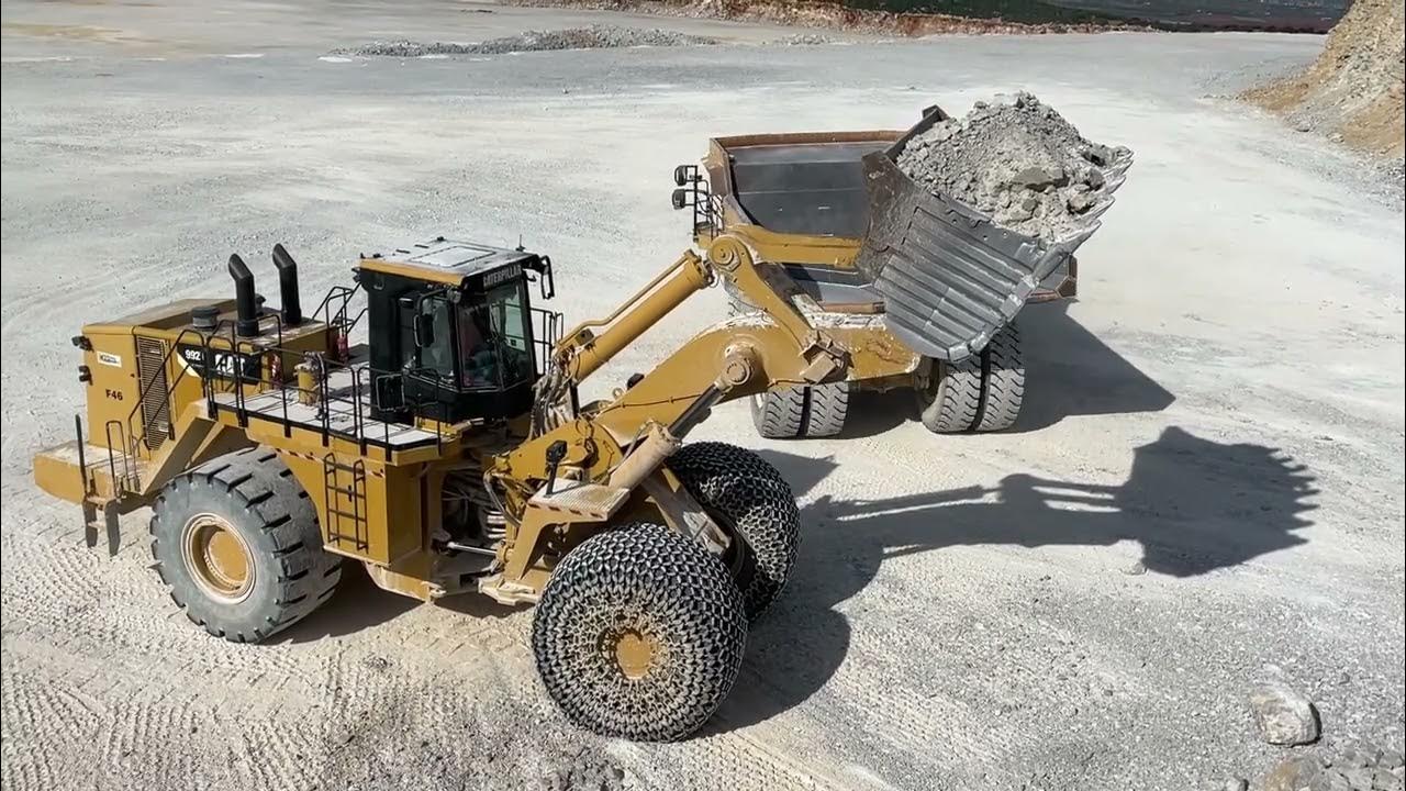 Caterpillar Loader