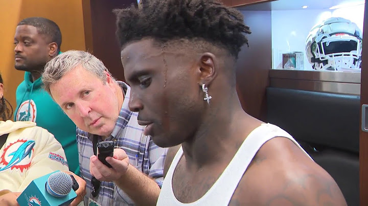 Dolphins' Tyreek Hill says he'll play 'even if I have to cut my wrists off'