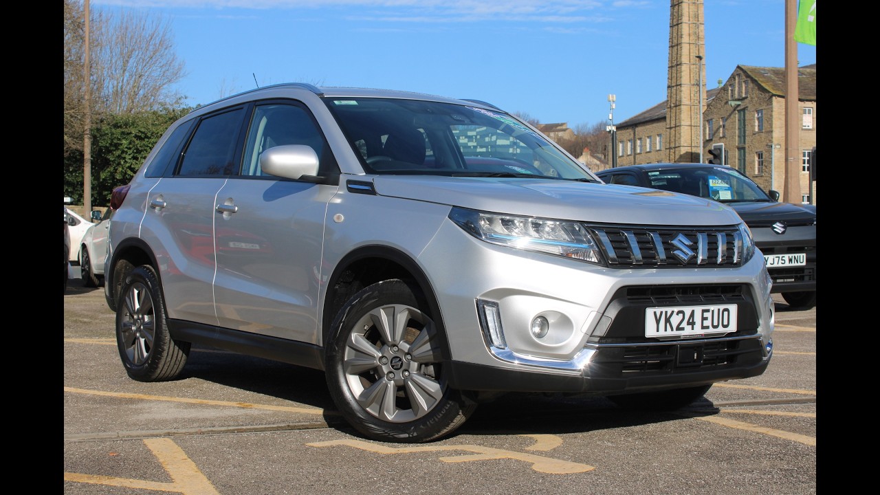 YK24 EUO Suzuki Vitara SZ-T 1.34 BoosterJet MHEV 5dr Silky Silver 2024