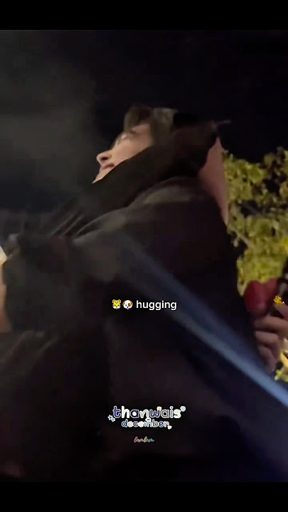 THEY JUST NEED SOME EXCUSE TO HUG 😭😭😭😭 #perthsanta #perthtanapon #santapp