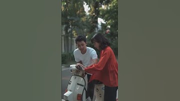 Ngajarin ayang naik vespa #shorts #short #viral #vespa