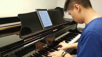 Using technology in piano lesson at McMaster University.