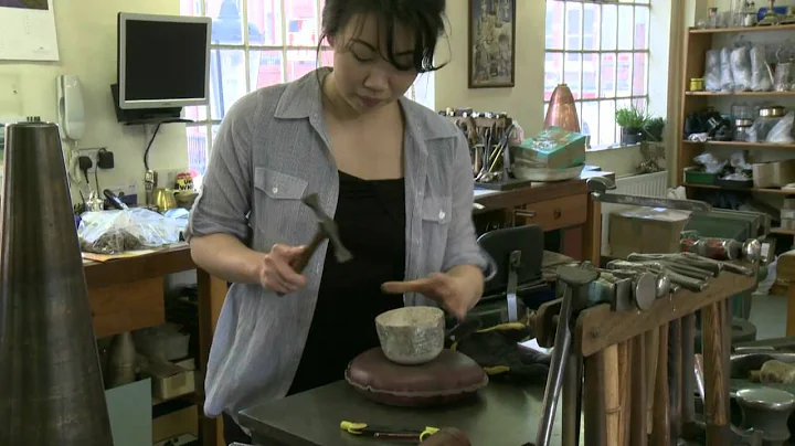 Theresa Nguyen - Artist Silversmith Workshop Studio