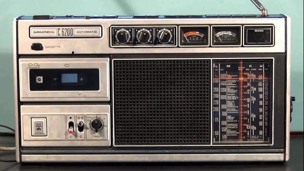 medi1 إذاعة البحر الأبيض المتوسط الدولية سنة 1990