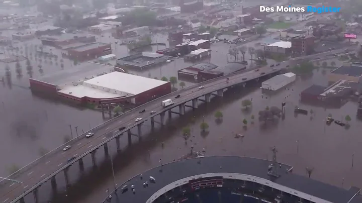 Live drone footage of flooding in Davenport (1/2)