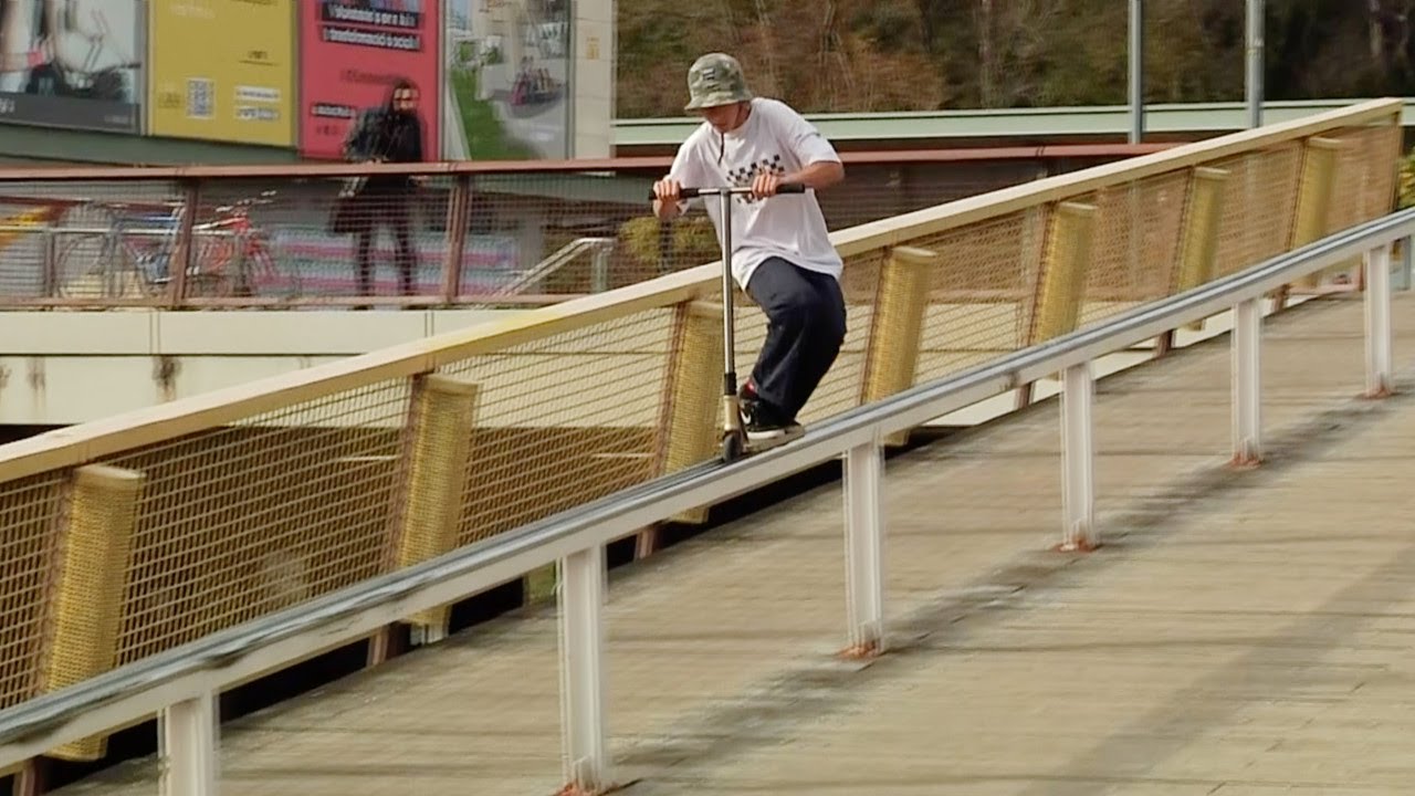Kai Saunders “THROWAWAY” Video