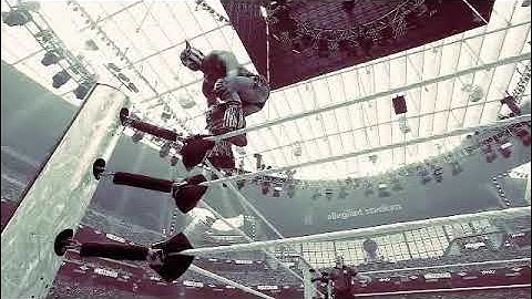 El Grande Americano - Diving Moonsault Senton