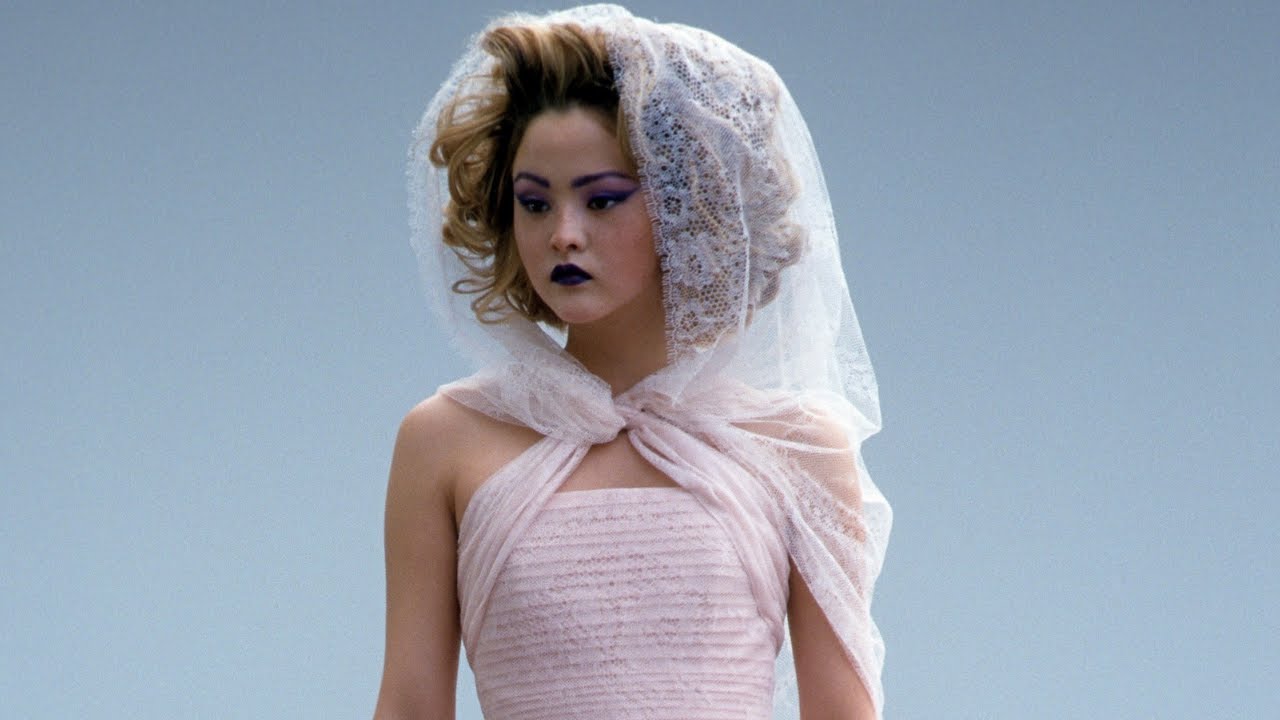 Chanel Haute Couture Fall/Winter 2000