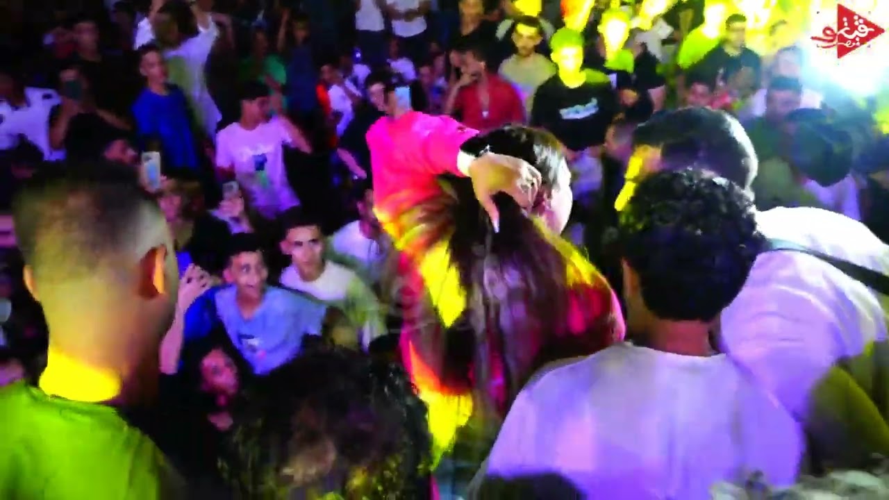 هي المطربه توتا دي بتعمل كده فيه ي جدعان 😂😂 مع شريف الغمراوي فرحه المستشار احمد طارق رسلان