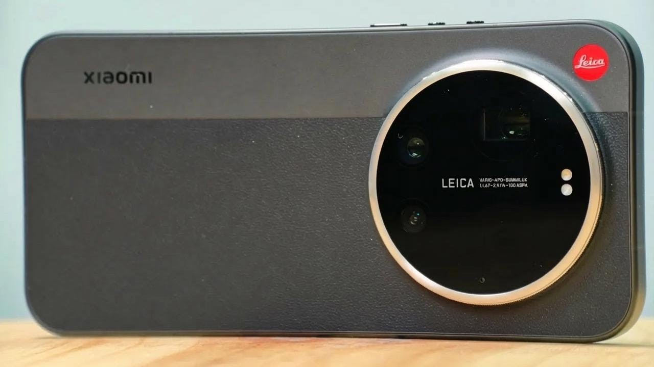 The Beast Is Unleashed! 🤯 Meet the Xiaomi 17 Ultra by Leica! 😍