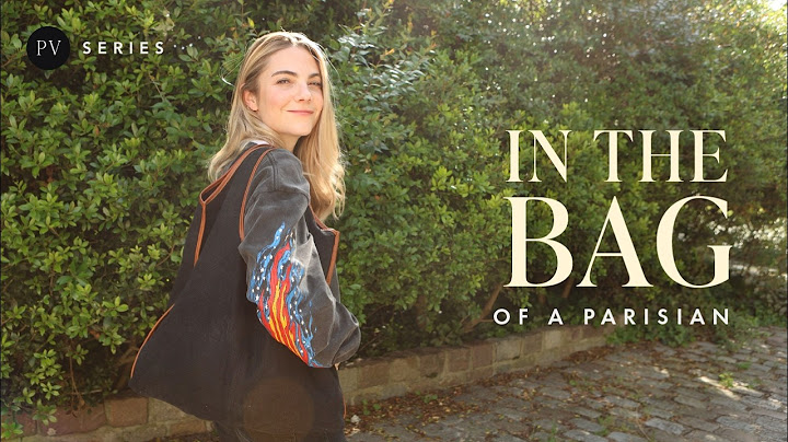 In the Bags of 3 Parisian Girls: Their Favorite Essentials E14 | Parisian Vibe
