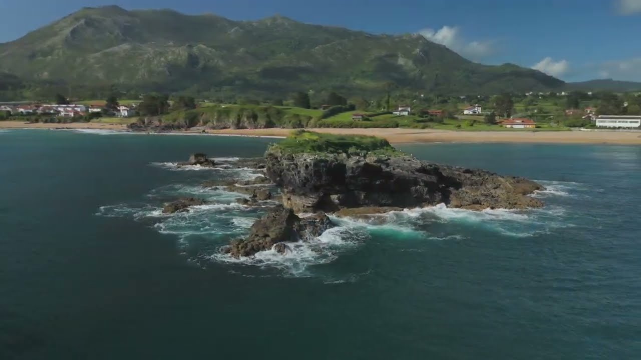 Asturias a vista de dron: La Isla-Colunga