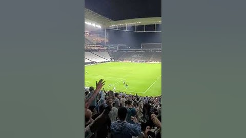 Torcida do Racing Club em Itaquera (Corinthians 2x2 Racing Club) Corinthians x Racing 2