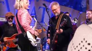 Anders Osborne Samantha Fish - Rockin' In The Free World, SweetWater Brewery, Atlanta, GA  2/16/2019