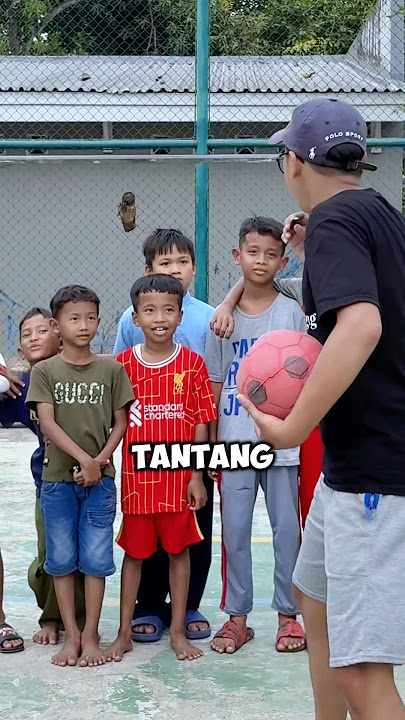 Bakalan bisa nemuin bolanya gak ya bocil bocil ini! #bangjuggling