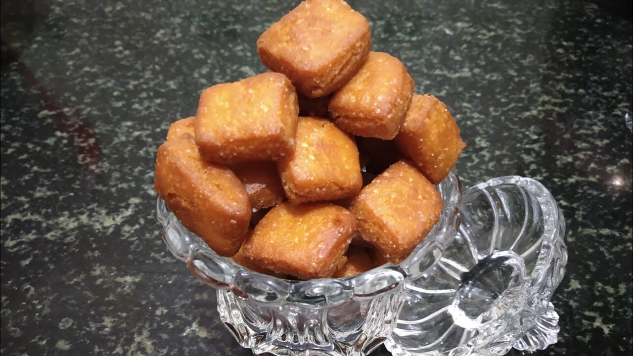 Basit Sweet ಸಿಹಿ ಬಿಸ್ಕತ್ | SWEET BUISCUITS RECIPE - YouTube