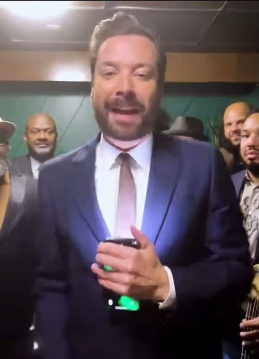 Jimmy Fallon and Noah Schnapp Tik Tok - YouTube