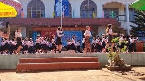 Nhảy cha cha cha trường tiểu học Nguyễn Thị Minh Khai