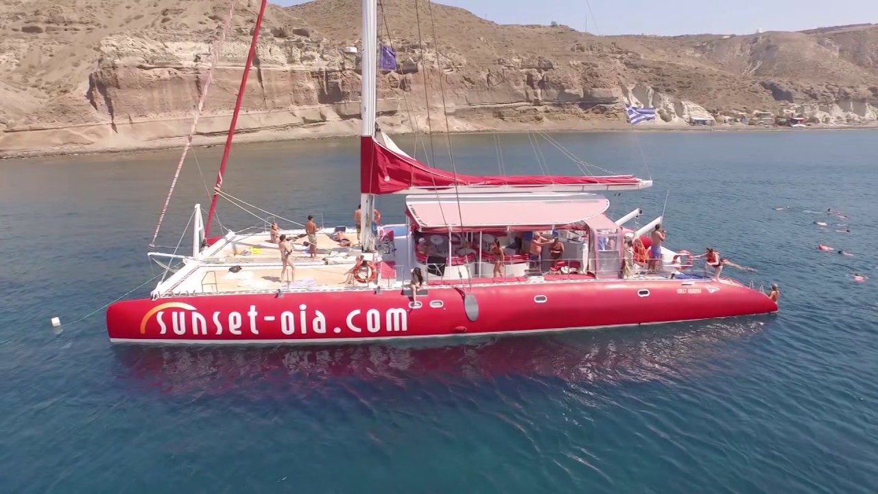 catamaran cruise oia