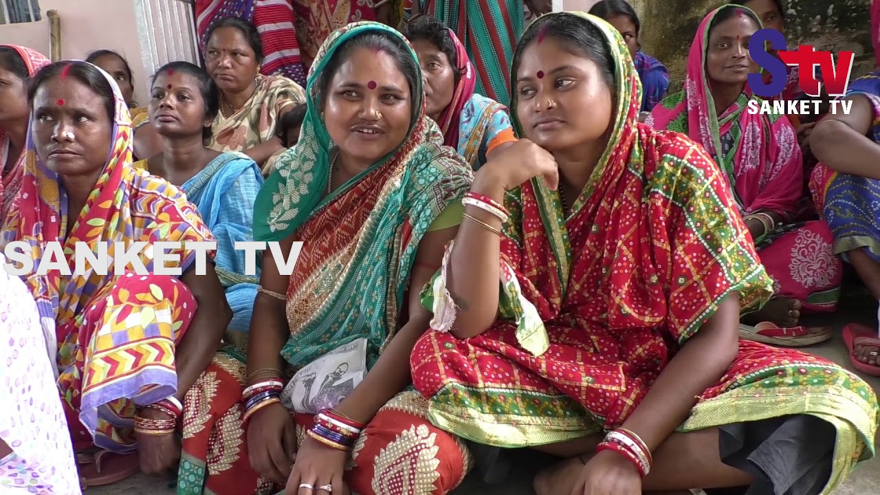 kalahandi block list Odisha : Sweepers stage dharna over pending salary in Balasore civic body | Sanket Tv