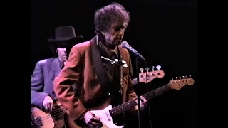 Frolicking &quot;Under the Red Sky&quot; Bob Dylan recorded at Great Woods,  Mansfield, MA, September 12, 1993