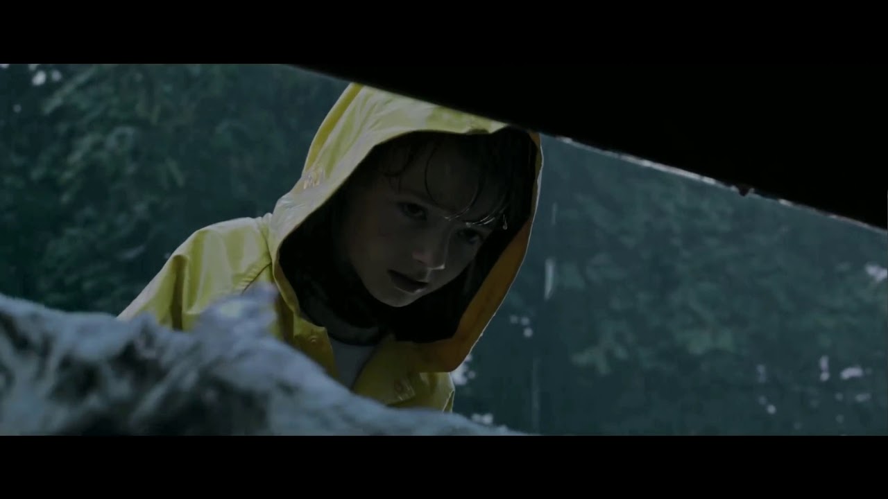 IT 2017 Georgie Meets Pennywise Part 1 - YouTube