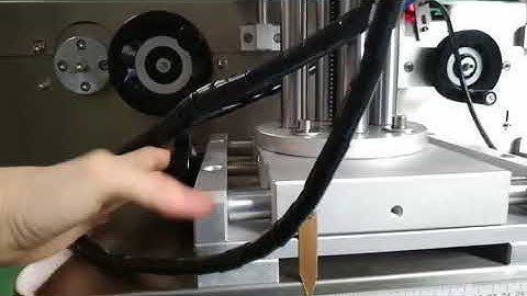 How to adjust after product change over lipstick base labeling machine