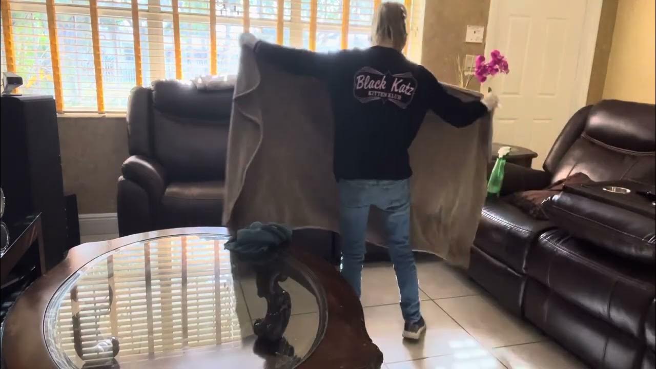 ASMR! Cleaning Vlog!🧽🧼🦠Vaccuming & Cleaning The Sofa & Tables