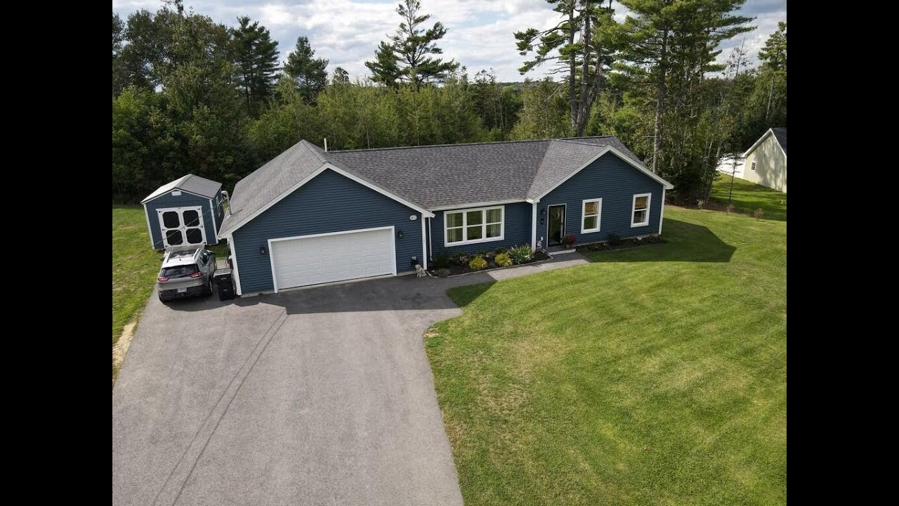 NEW LISTING: 76 Knoll Crest Drive Bangor ME 04401