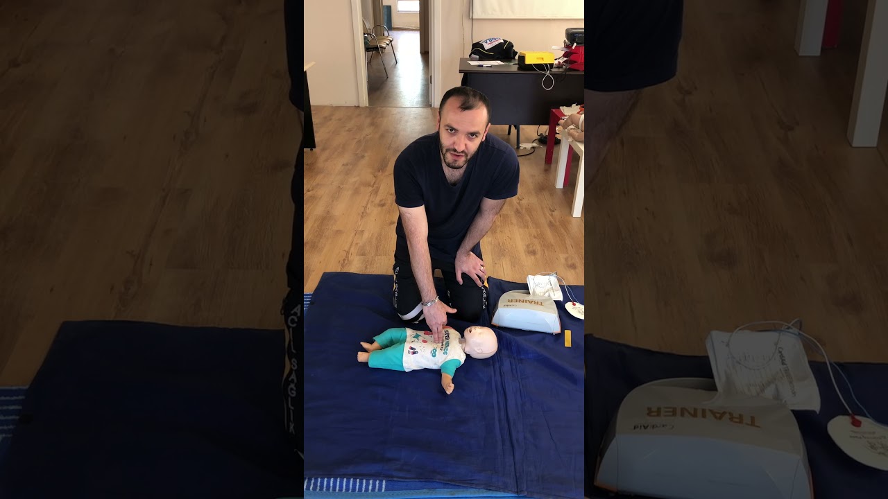 Bebeklerde OED Cihazı İle Temel Yaşam Desteği